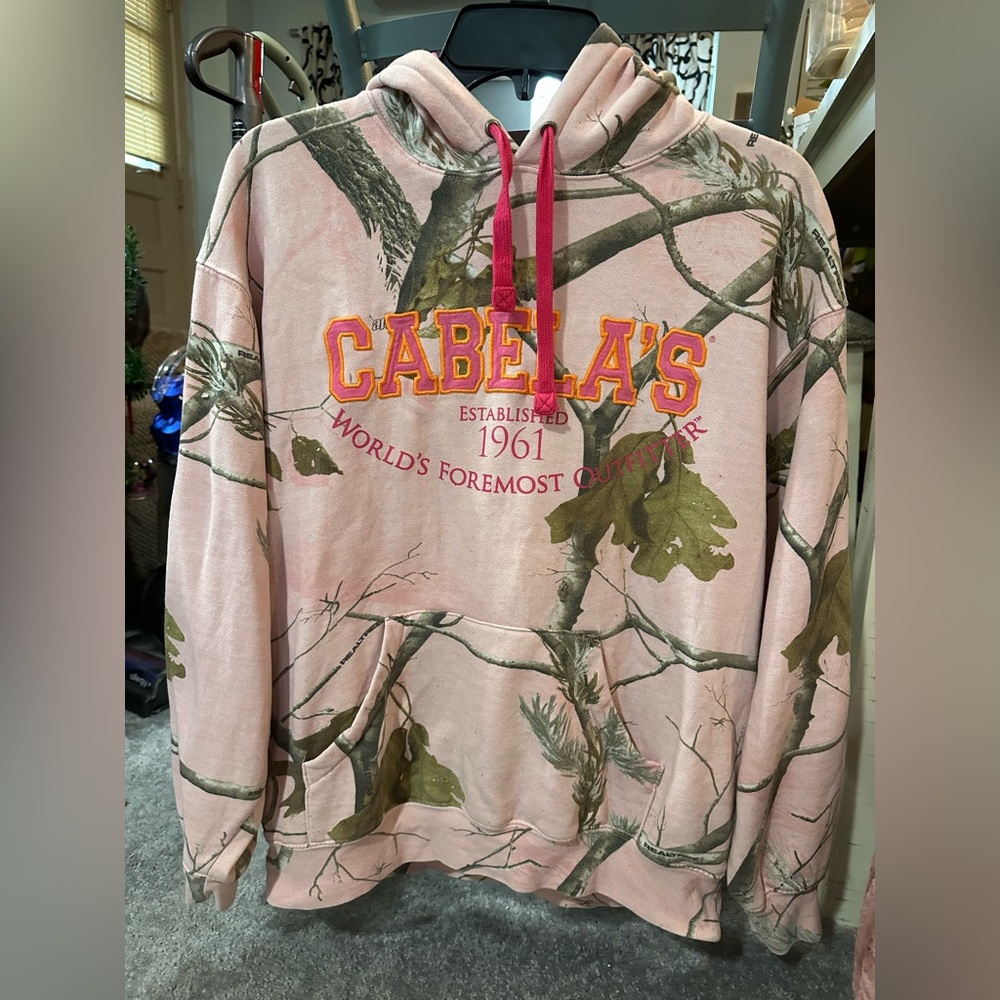 Cabela’s Realtree hooded sweat shirt